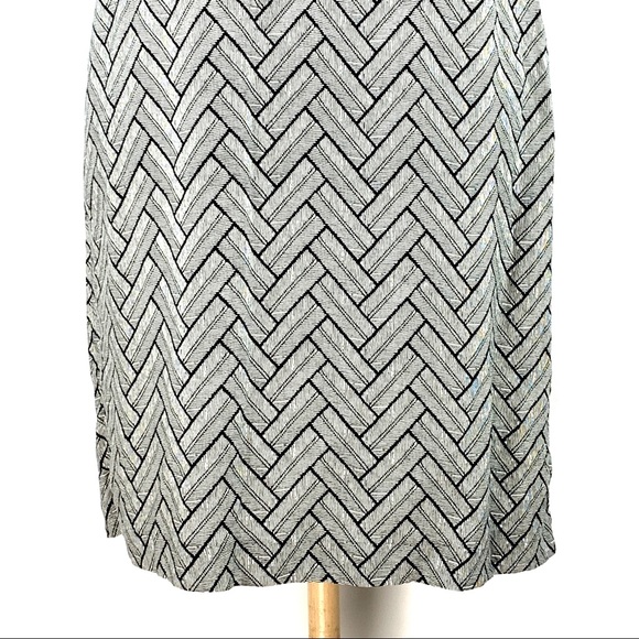 H&M Black and White Herringbone Short Sleeve Open Back Mini Shift Dress size 2 - Picture 7 of 15